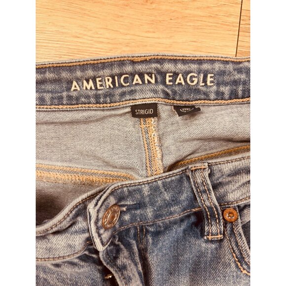 American Eagle Mom Jean Strigid Blown Out Blue Size 14 Long - Picture 2 of 4